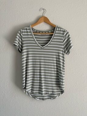 Abercrombie & Fitch Olive Green and White Striped V-Neck Tee